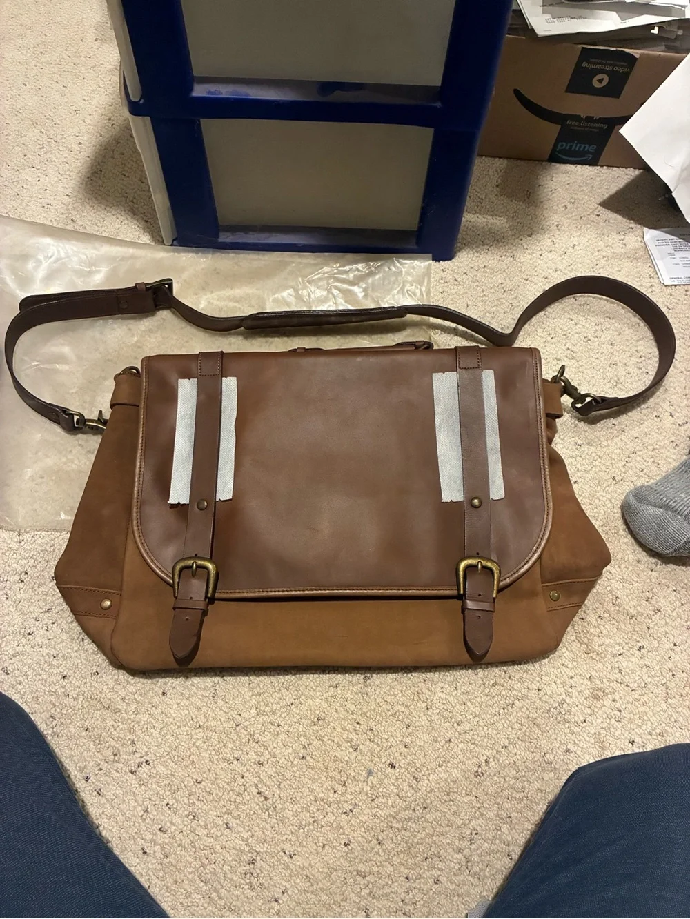 Classic Brorn Laptop Messenger Bag for Men - Professional Everyday Carry